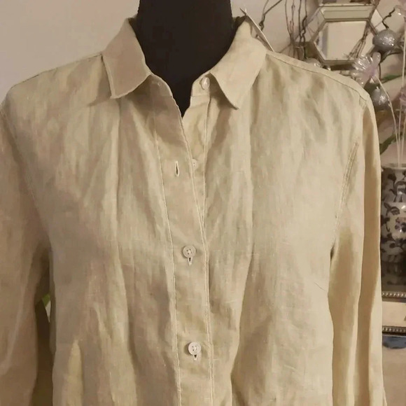 TOMMY Bahama long sleeve shirt size M NWT - Picture 2 of 7